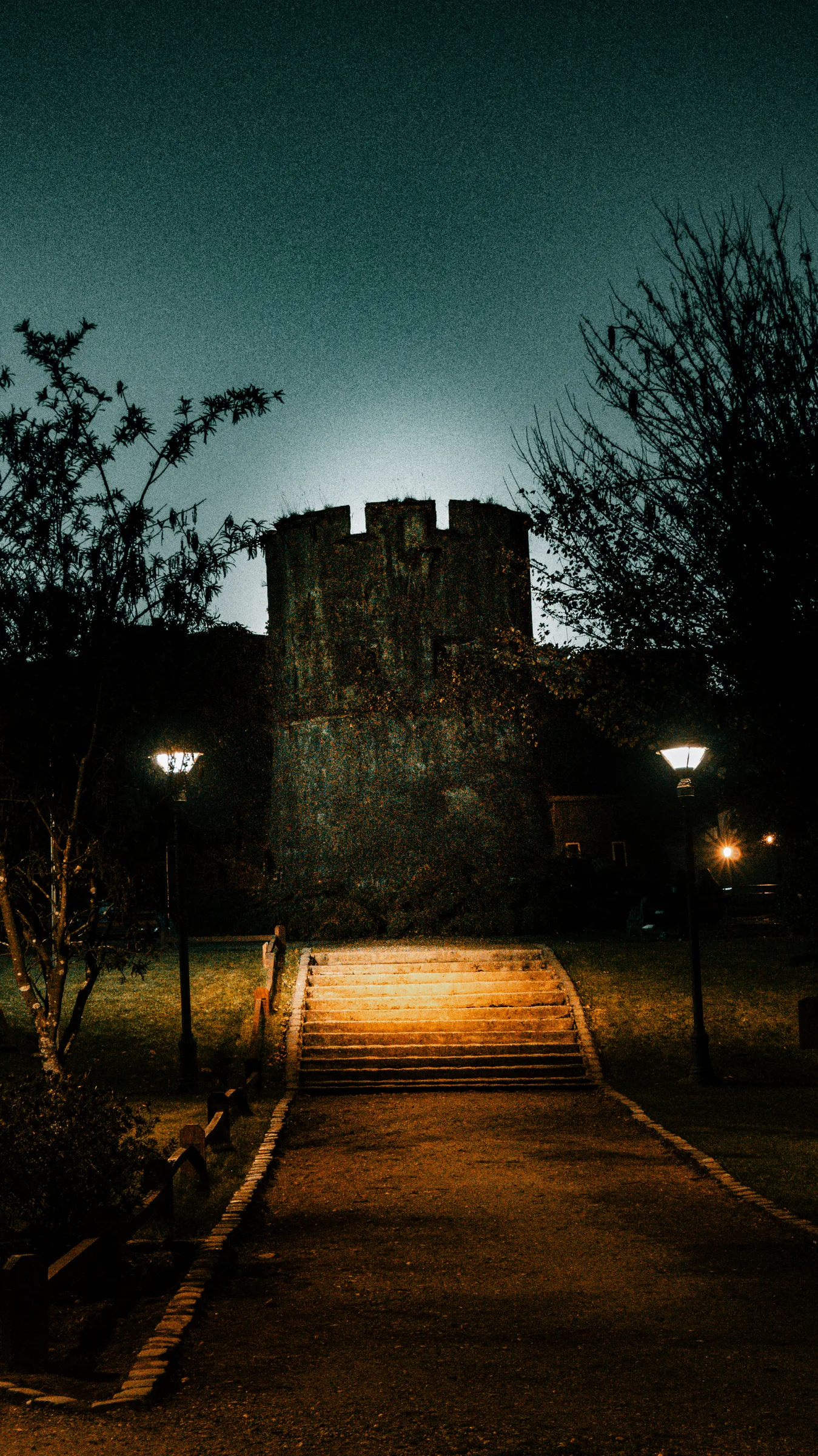 Noche sobre el río