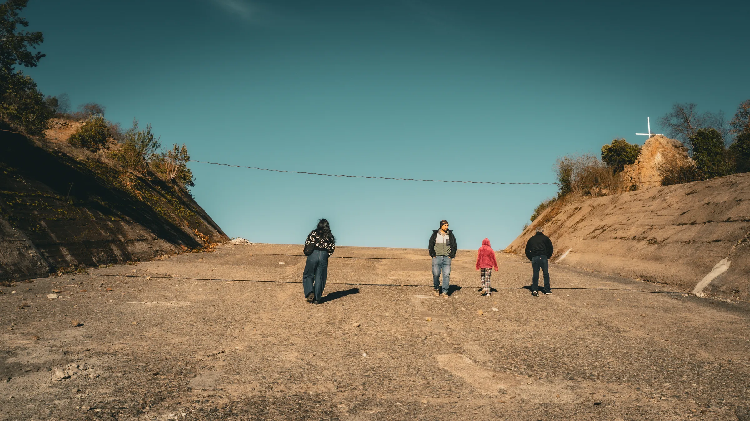 Caminata por el embalse