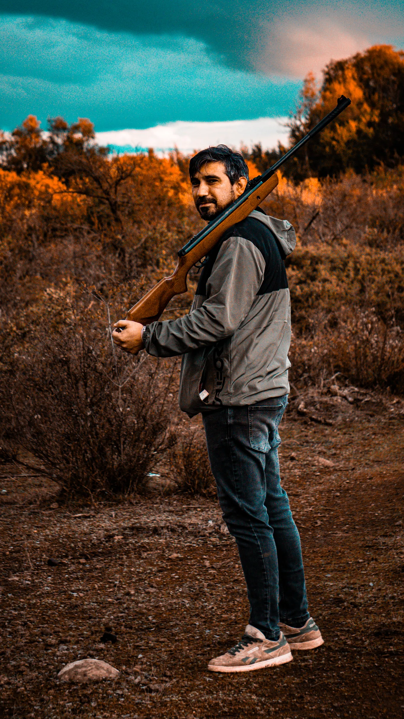 Retrato en el campo dorado