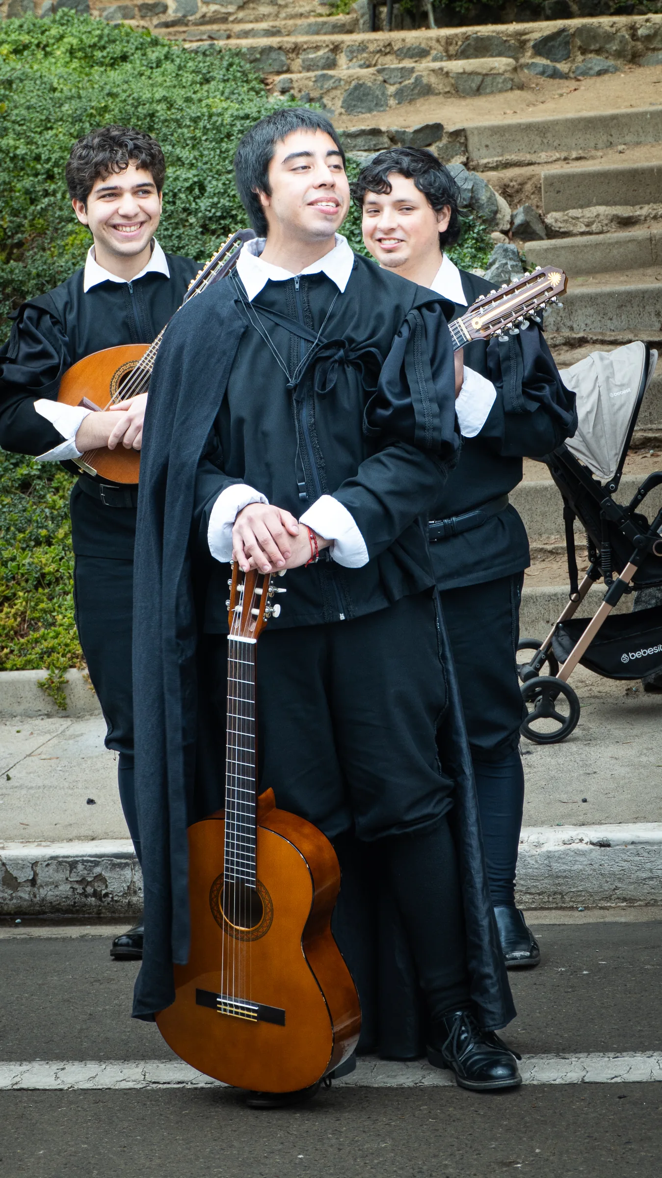 Trío con guitarras